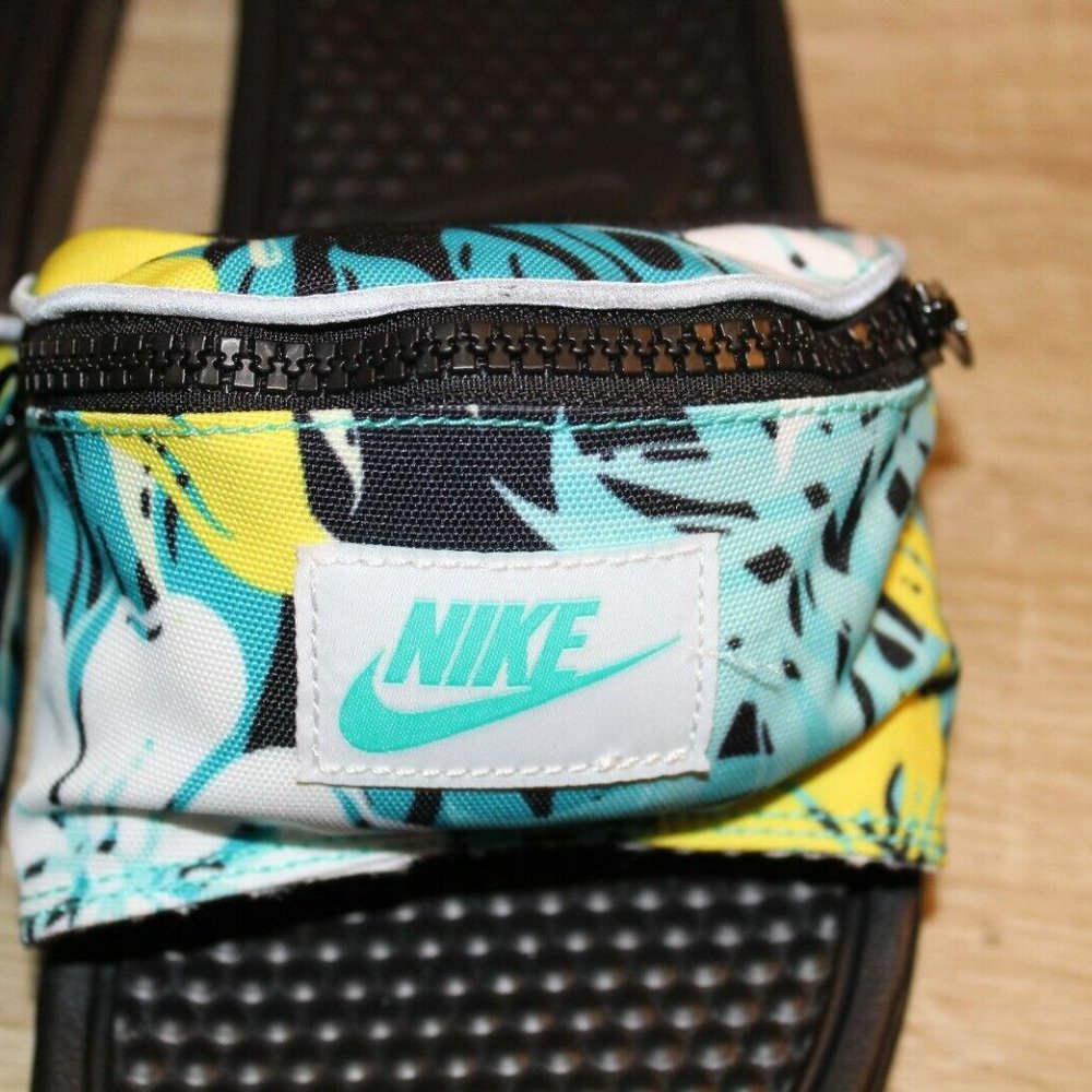Nike Benassi JDI Fanny Pack Print Slide Sandals - Picture 3 of 7